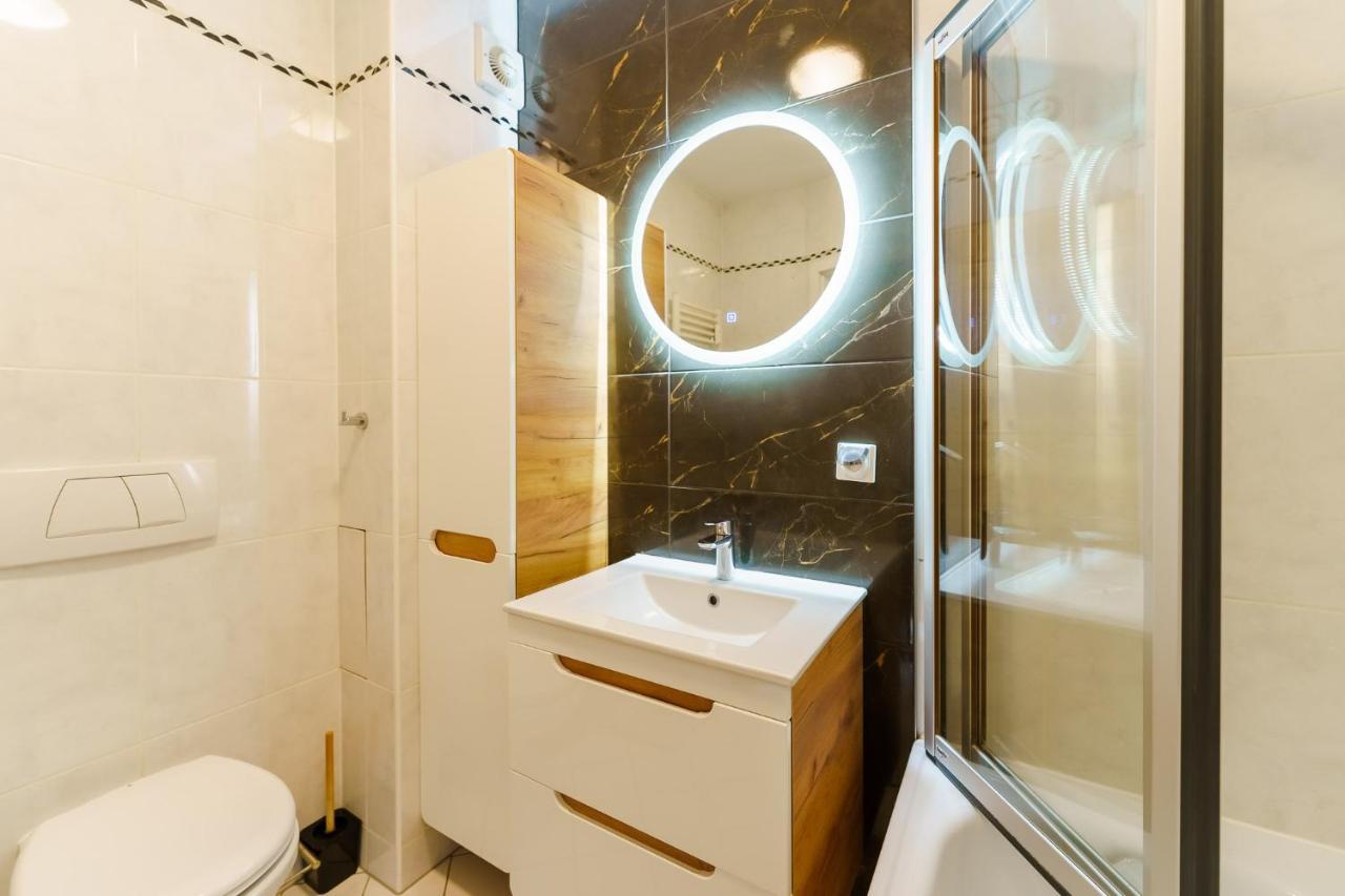 Apartament Klonowa โควอบเซก ภายนอก รูปภาพ