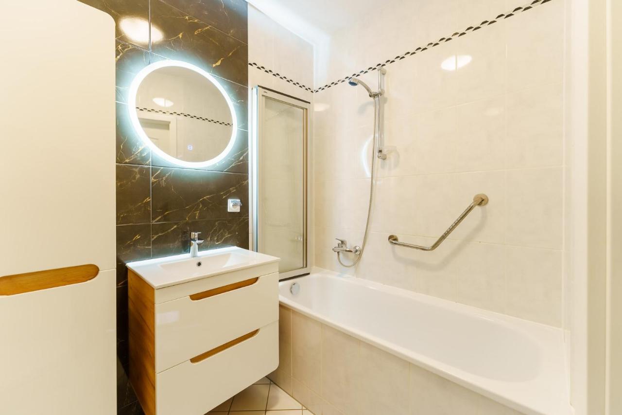 Apartament Klonowa โควอบเซก ภายนอก รูปภาพ